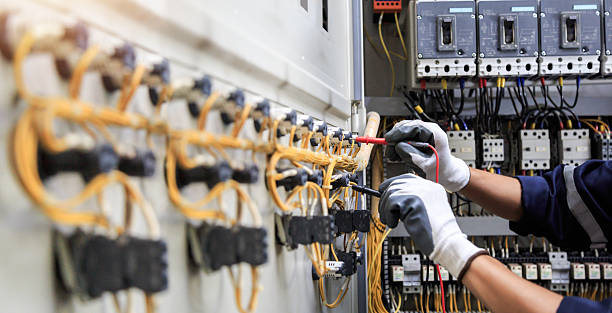 Professional Electrician technician working in Suncook, NH